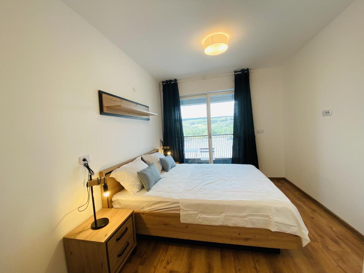 Deluxe With Balcony And Private Parking In Colvmna * Cluj-Napoca